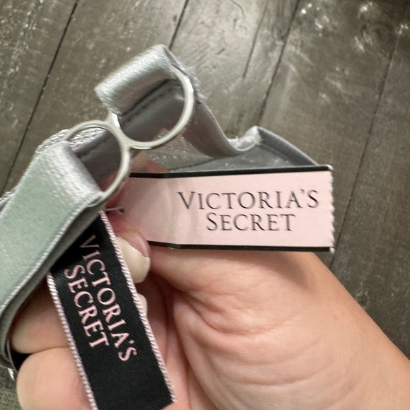 VICTORIAS SECRET NWT Silver Gray Metallic Mesh Bralette Sheer With Boning Size L - Picture 8 of 8